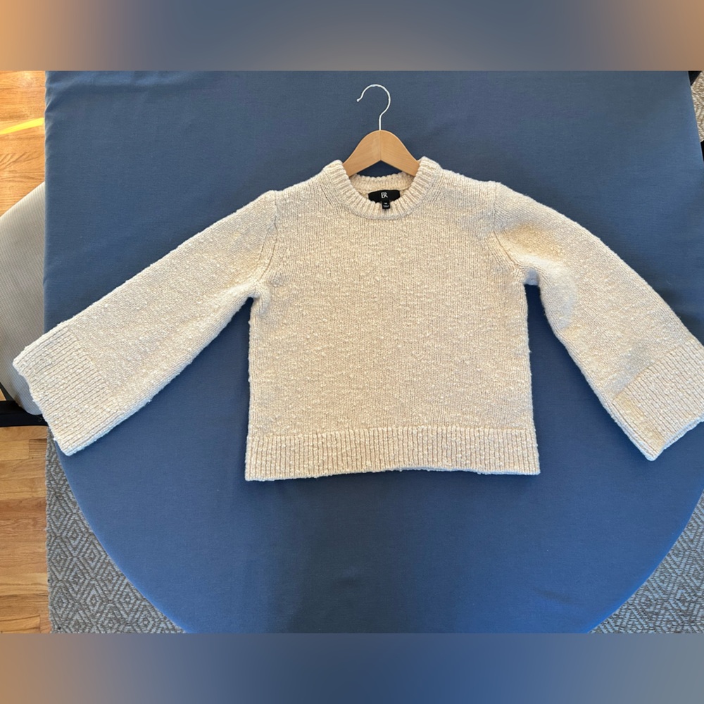 Banana Republic Ivory Crew Neck Sweater